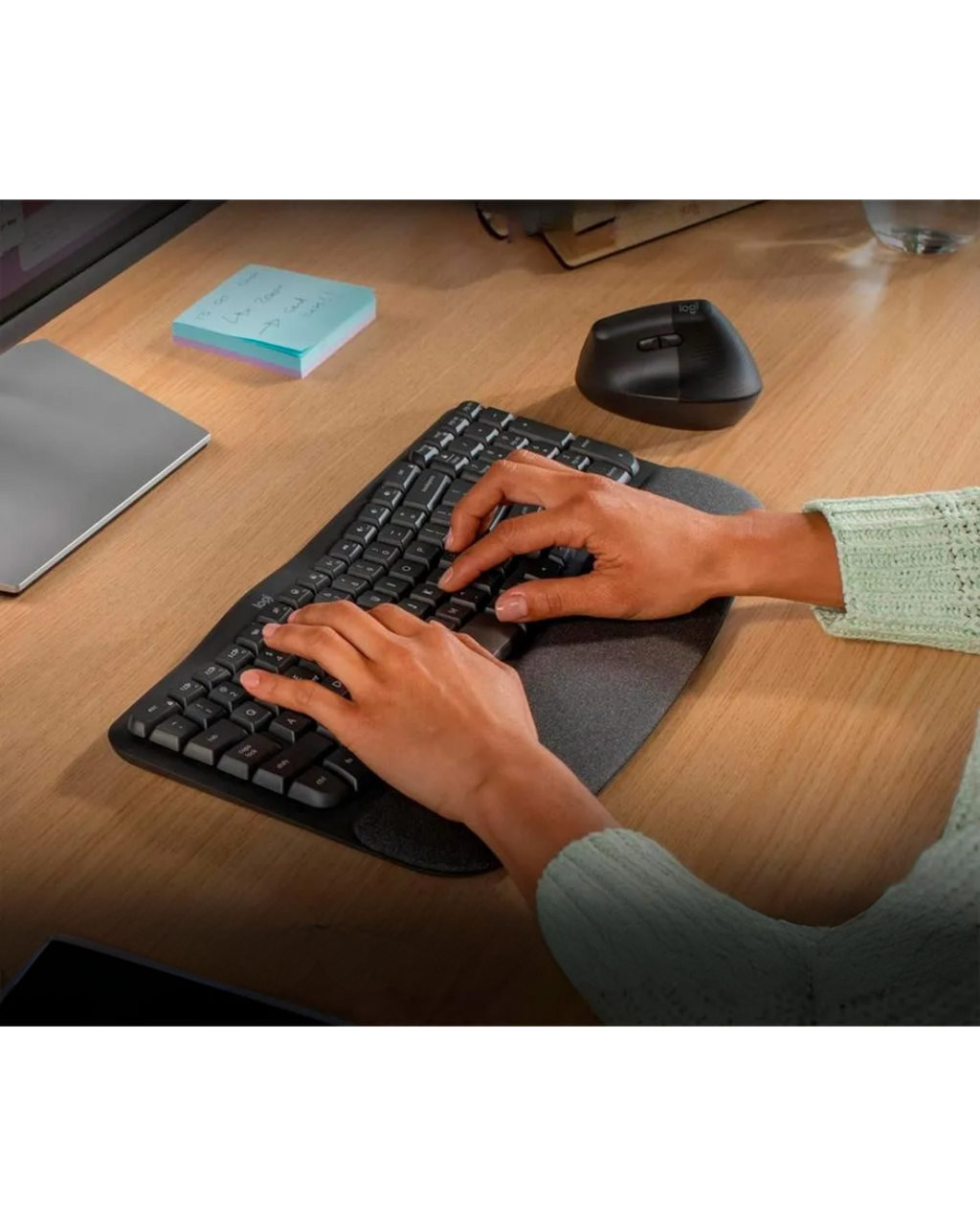 Combo Logitech Wave Keys + Mouse Lift Vertical Ergonómico Inalámbrico